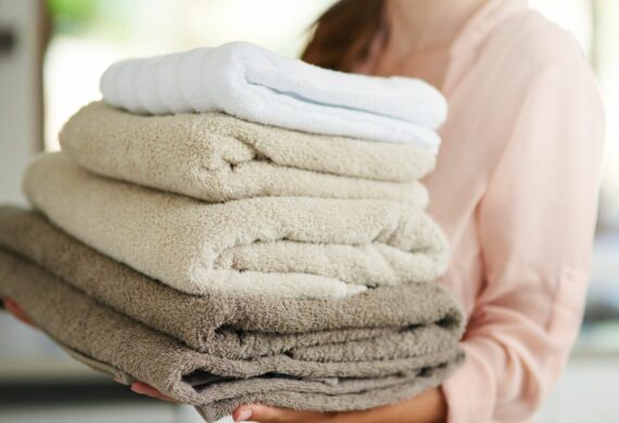 Pourquoi votre linge lavé reste-t-il rêche ?